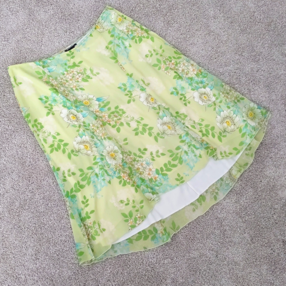 STUNNING Vintage Y2K Light Green Floral Slip Skirt, Size 16